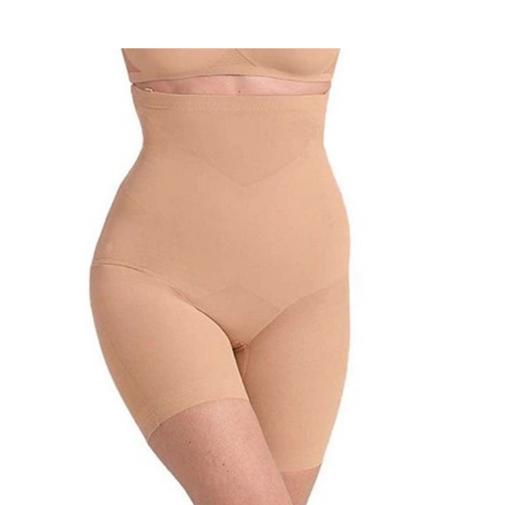 HoneyLove HLSW03 SuperPower shorts tan size Small S